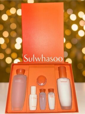 Sulwhasoo Essential Comfort Daily
Routine Skin Care Set. NEW!